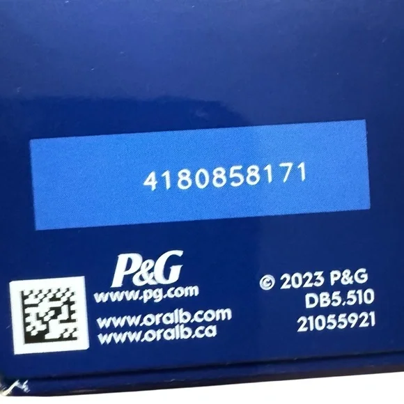 Oral-B ProClean Battery Toothbrush Whitening Clean NIB 1 Handle 1 Head 2 Batteri - Picture 2 of 11